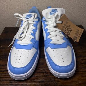 Nike White and Light Blue Low-Top Sneakers with Blue Swoosh